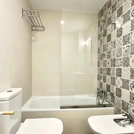 Apartamento Espacoso E Luminoso * Lisboa