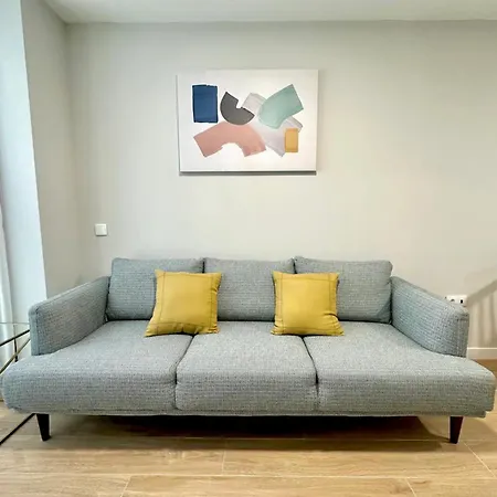 Apartamento Espacoso E Luminoso * Lisboa